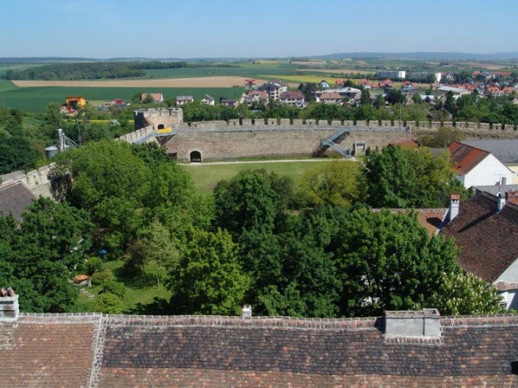 Stadthotel Eggenburg Екстер'єр фото